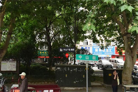 平房带院子3室2厅1卫35万100m2简单装修出售